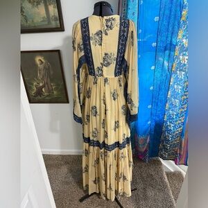 Angel Sleeve Gunne Sax Dress